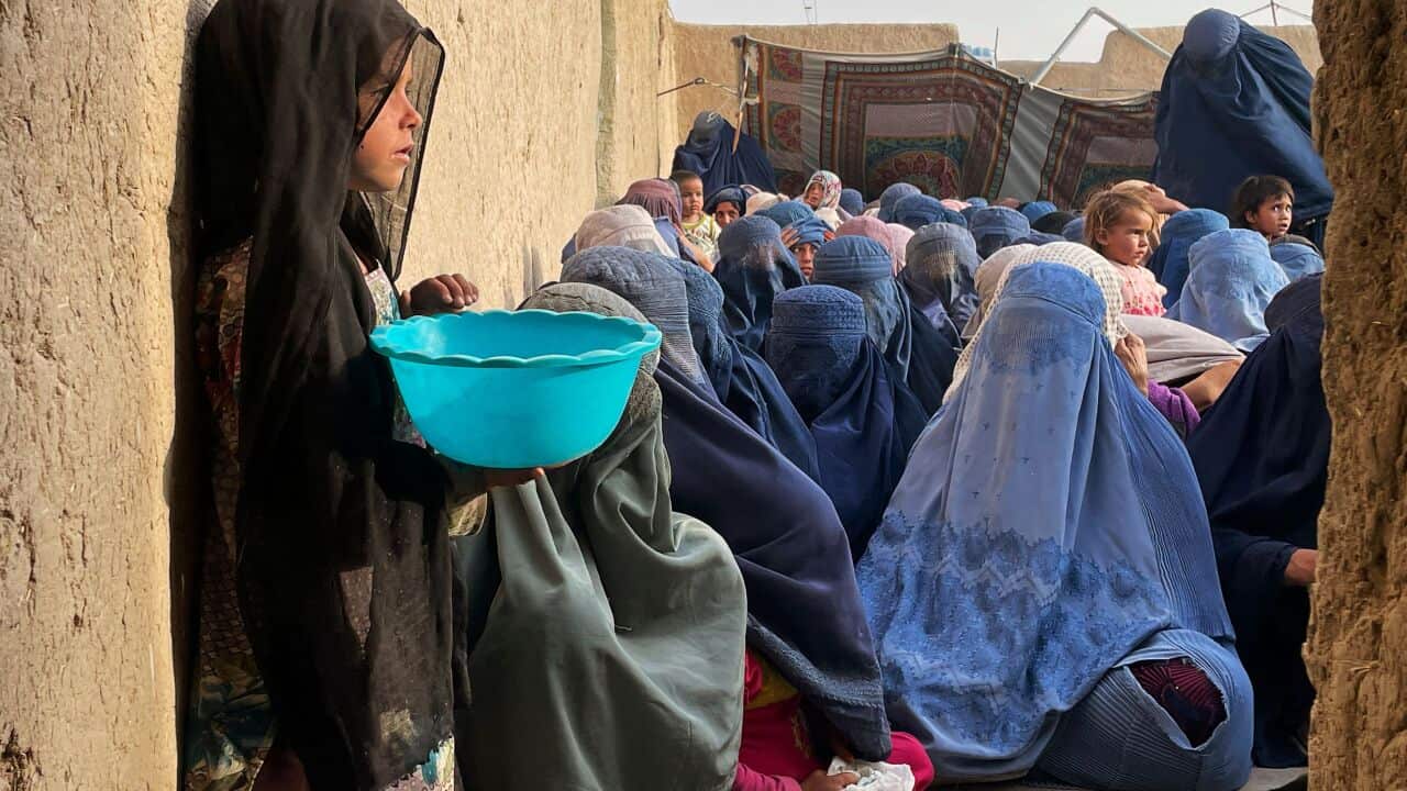 TOPSHOT-AFGHANISTAN-POVERTY-PEOPLE