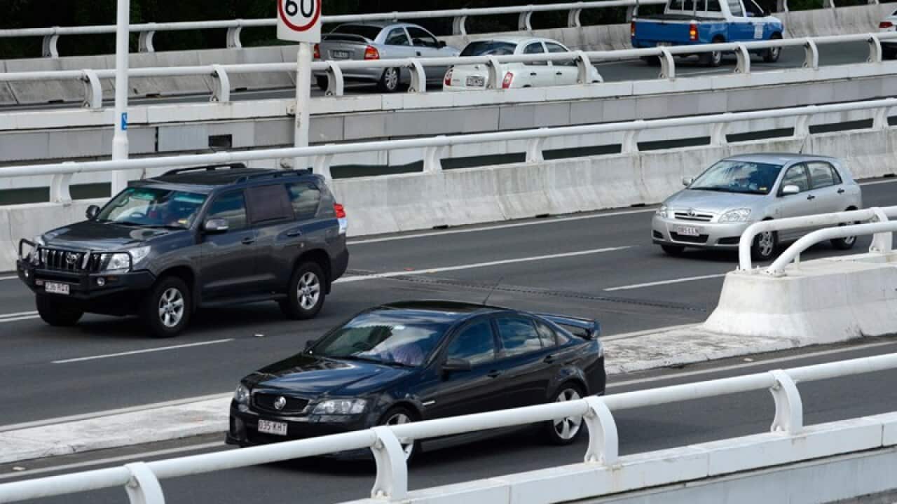 Cars on the Pacific motorway in Brisbane