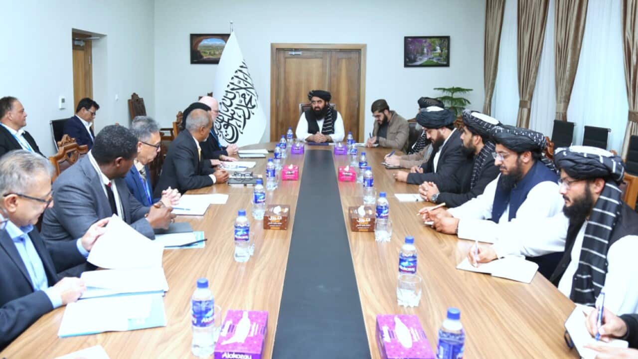 Amir-Khan-motaqi.jpg