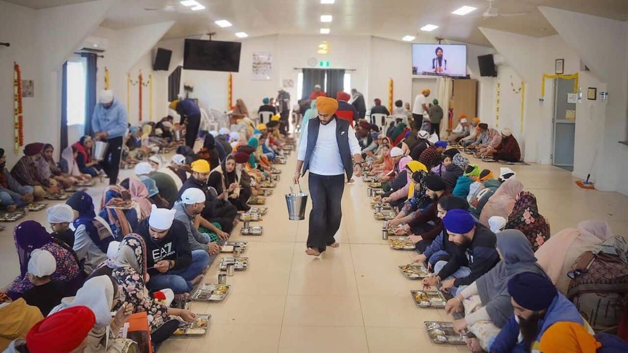 Image of langar, credit to Gurdwara Siri Guru Nanak Darbar.jpg