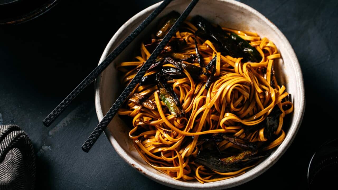 Burnt spring onion oil noodles
