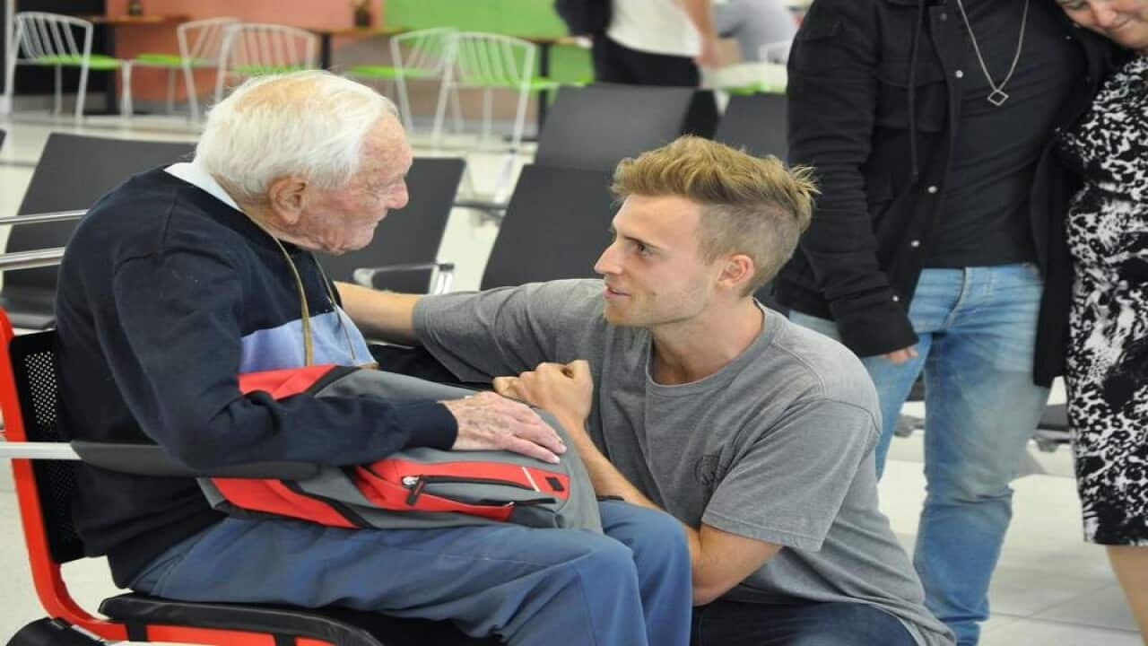 Australian scientist Professor David Goodall farewells family.