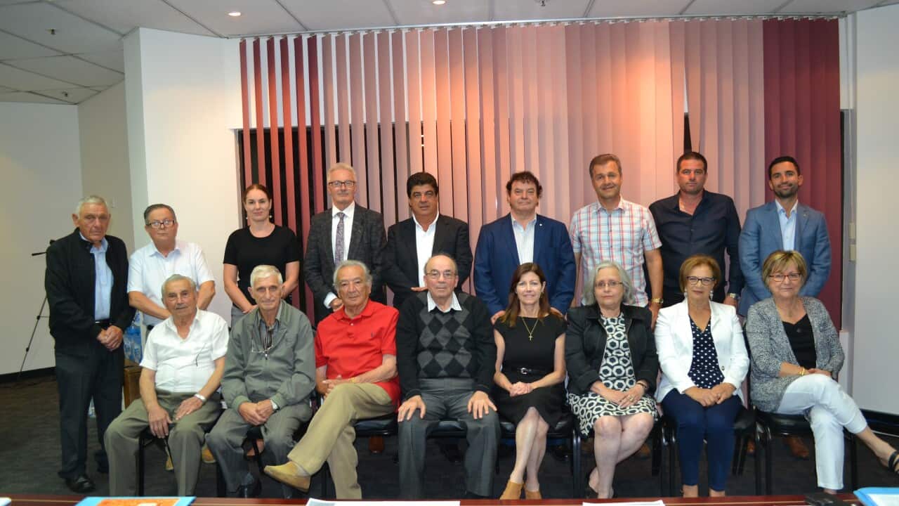 Το νέο Διοικητικό Συμβούλιο της Ελληνικής Ορθόδοξης Κοινότητας Νότιας Αυστραλίας μαζί με μέλη της Εφορευτικής Επιτροπής.