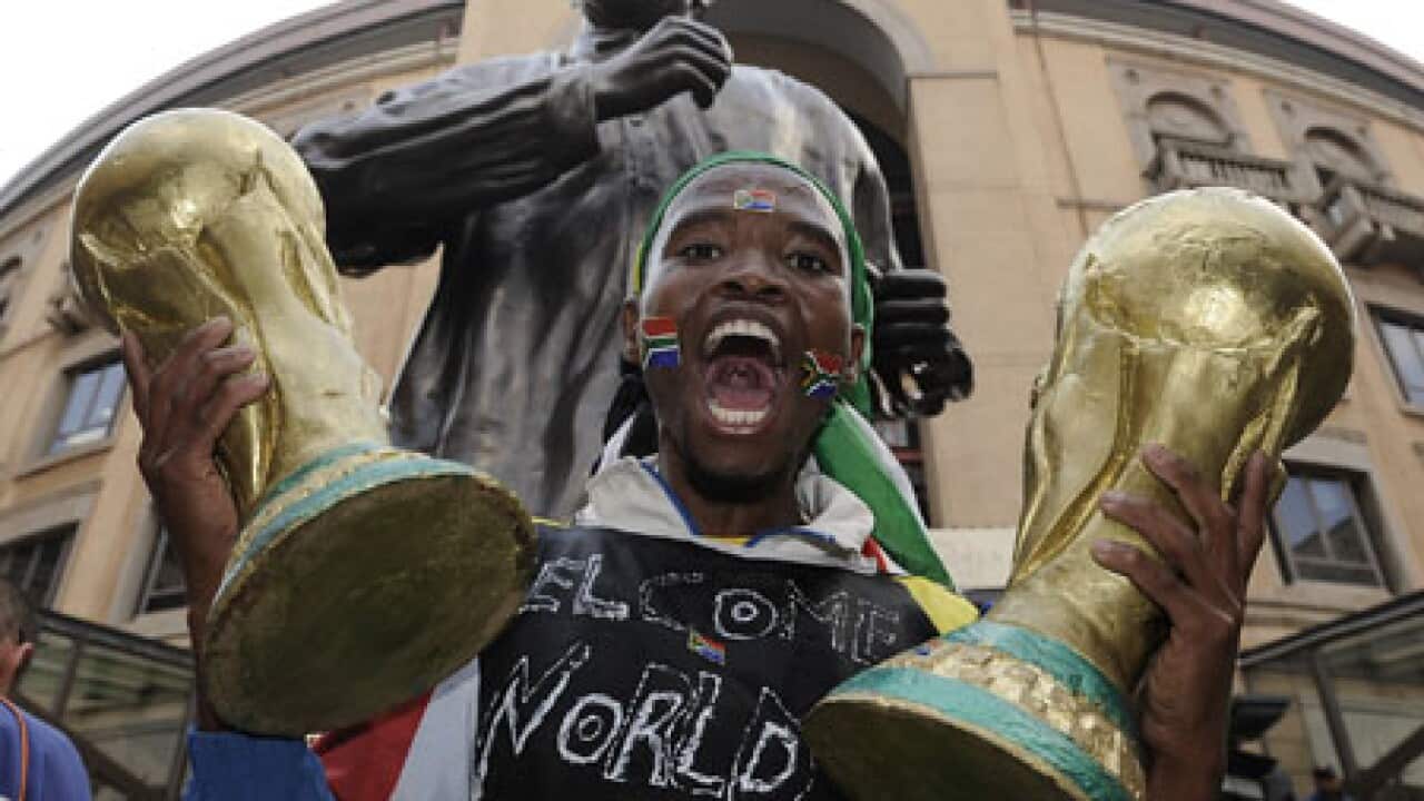 worldcup_trophy_B_100611_AAP_1569213683