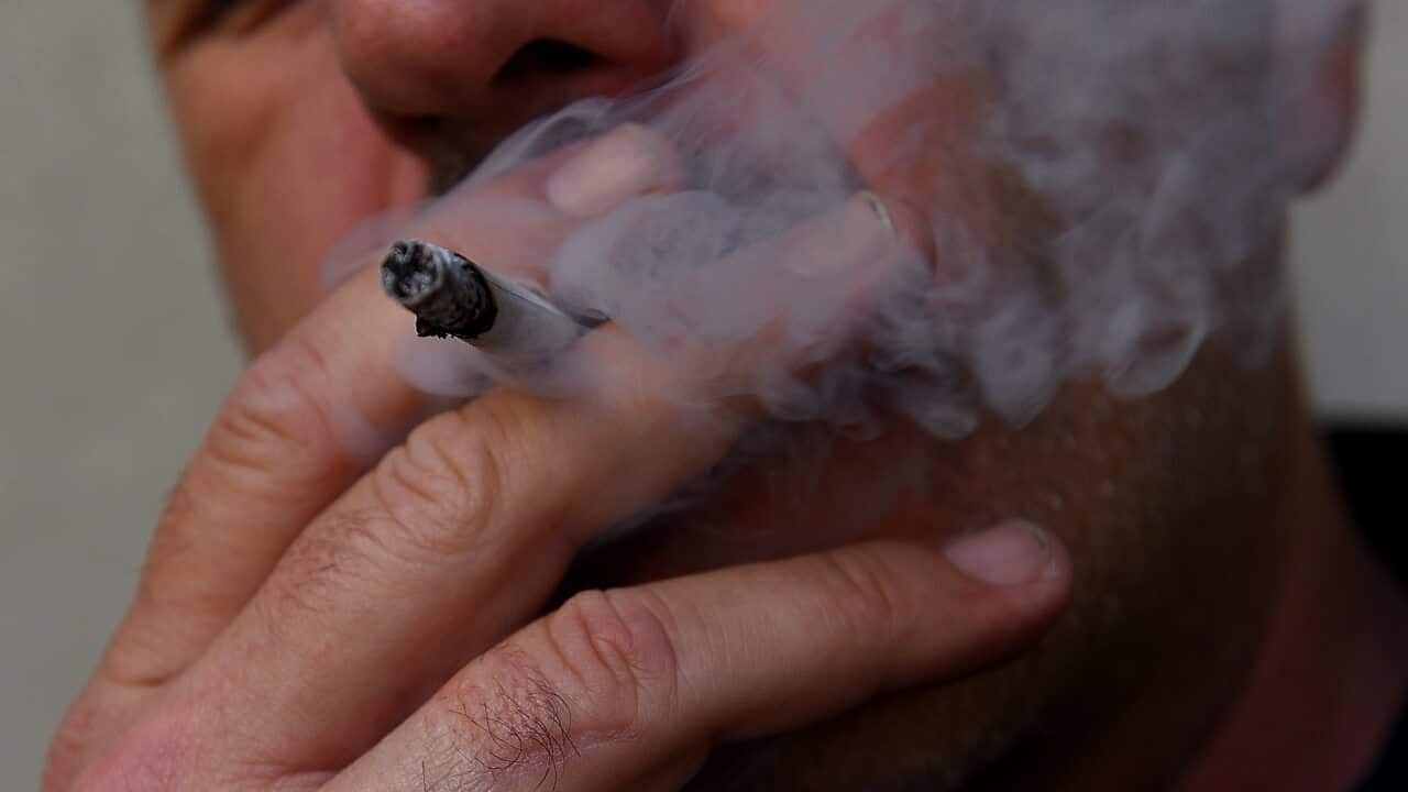 Australian health experts say it's time Australia adopts a similar approach to New Zealand in a new plan to outlaw smoking.