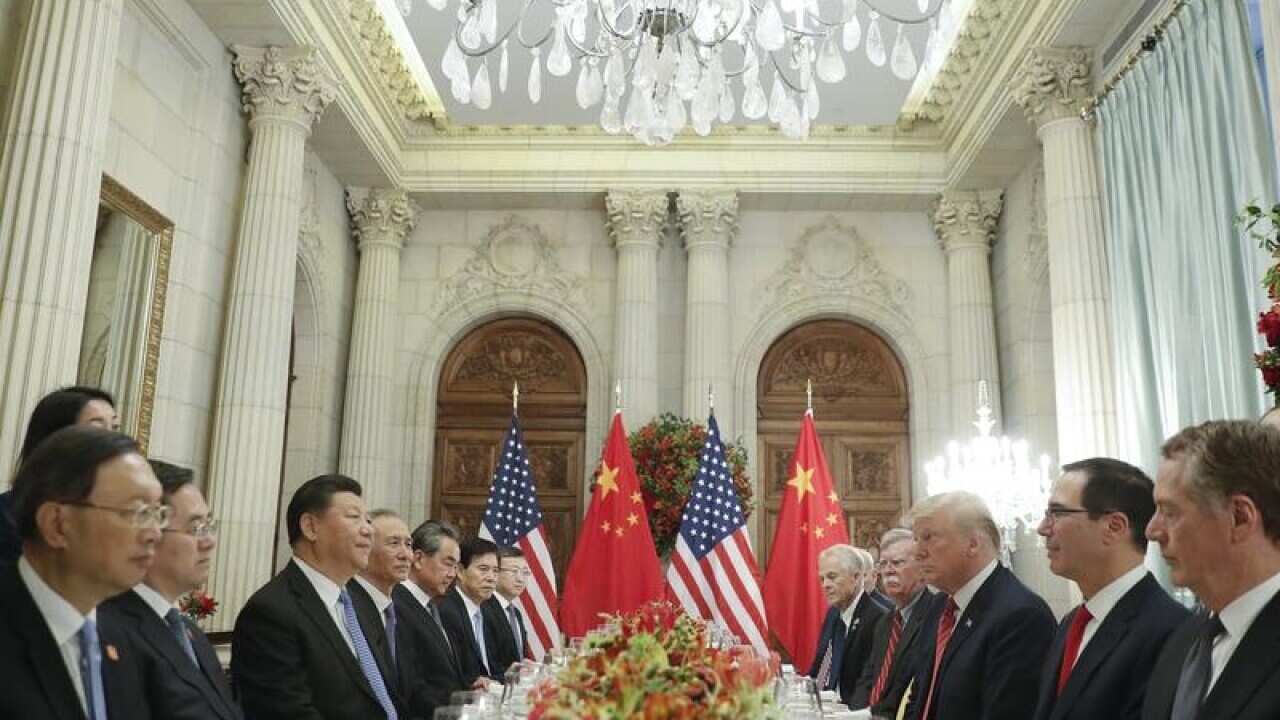Members of the Chinese and American delegations