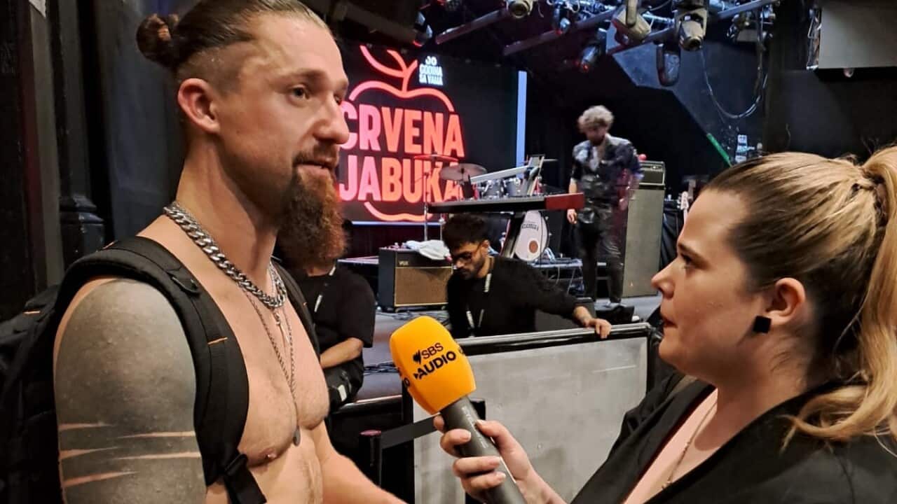 Adrian Borić - bubnjar Crvene jabuke i Mirna Primorac (SBS)