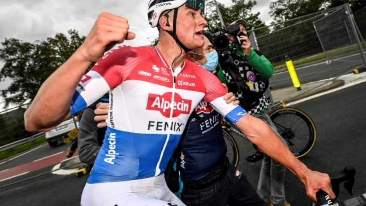 Mathieu Van der Poel remporte, au sprint, le Tour des Flandres