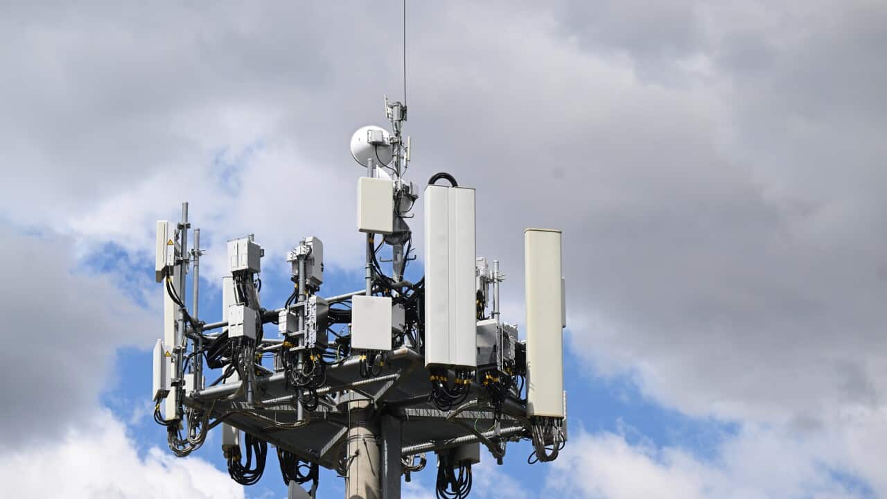 MOBILE PHONE TOWER STOCK