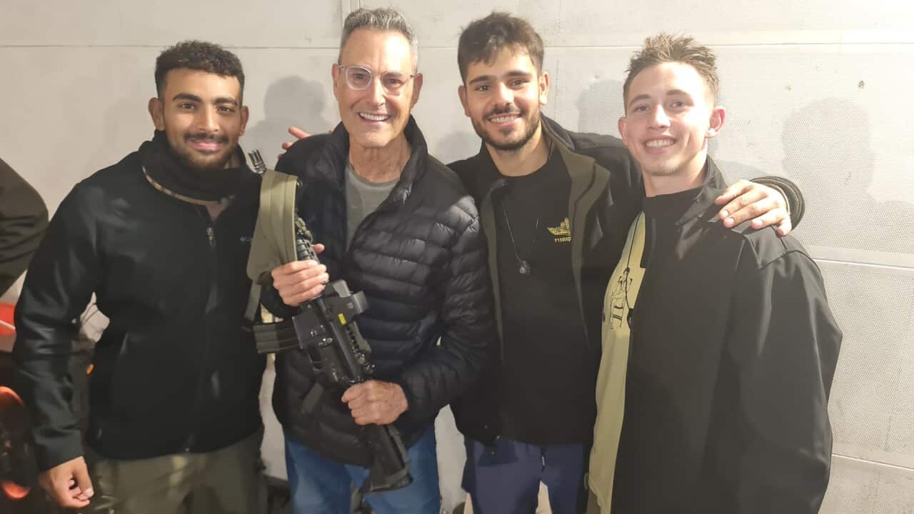 Uri Geller with IDF.jpg