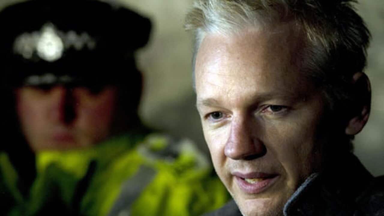 assange_L_101216_aap_744277760