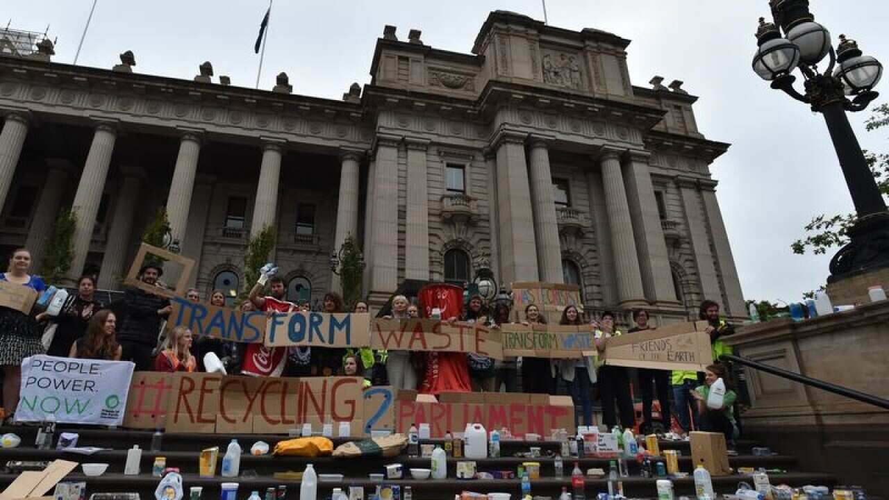 Protest at Vic Parlt about deficient recycling services.