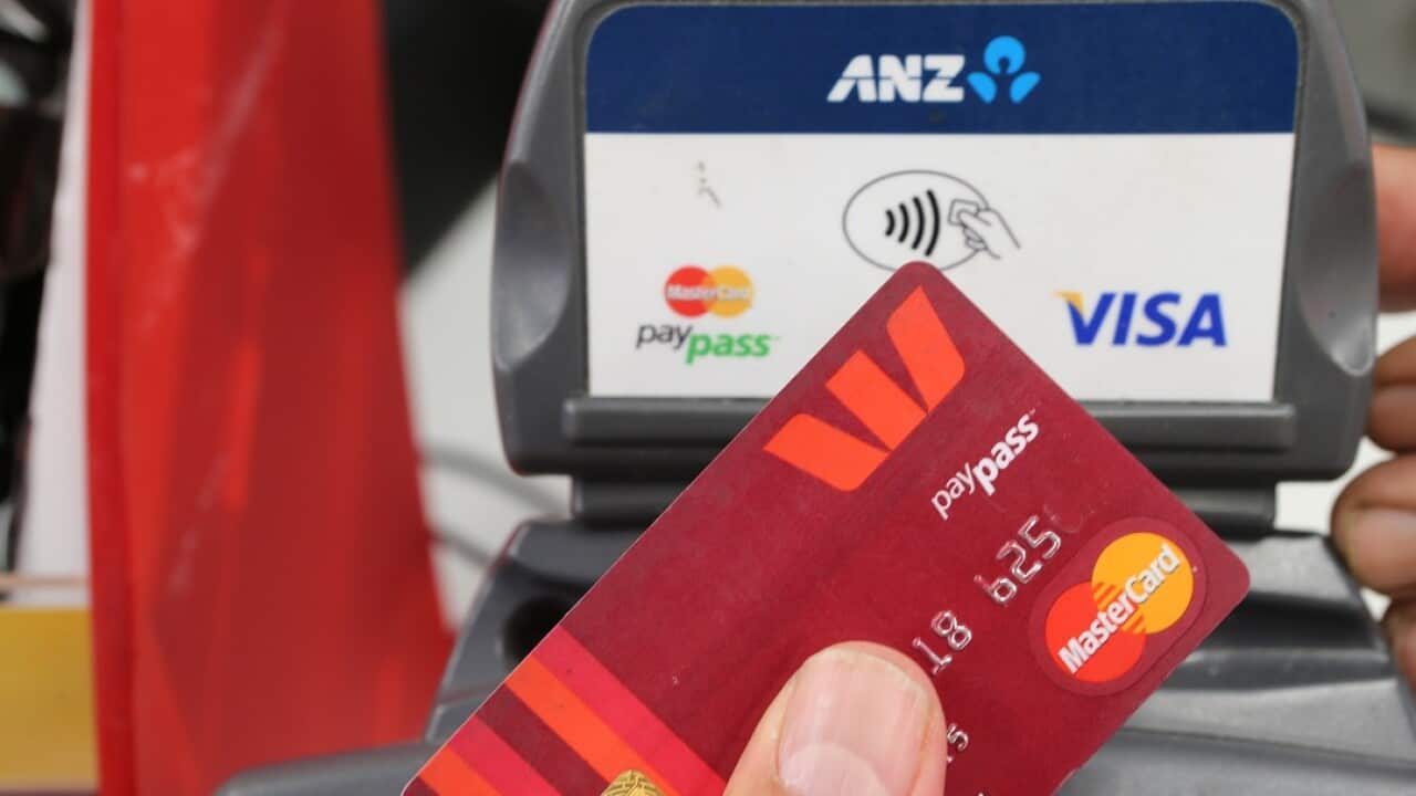 Customers face higher costs because of the way banks handle tap-and-go payments, a parliamentary committee says.