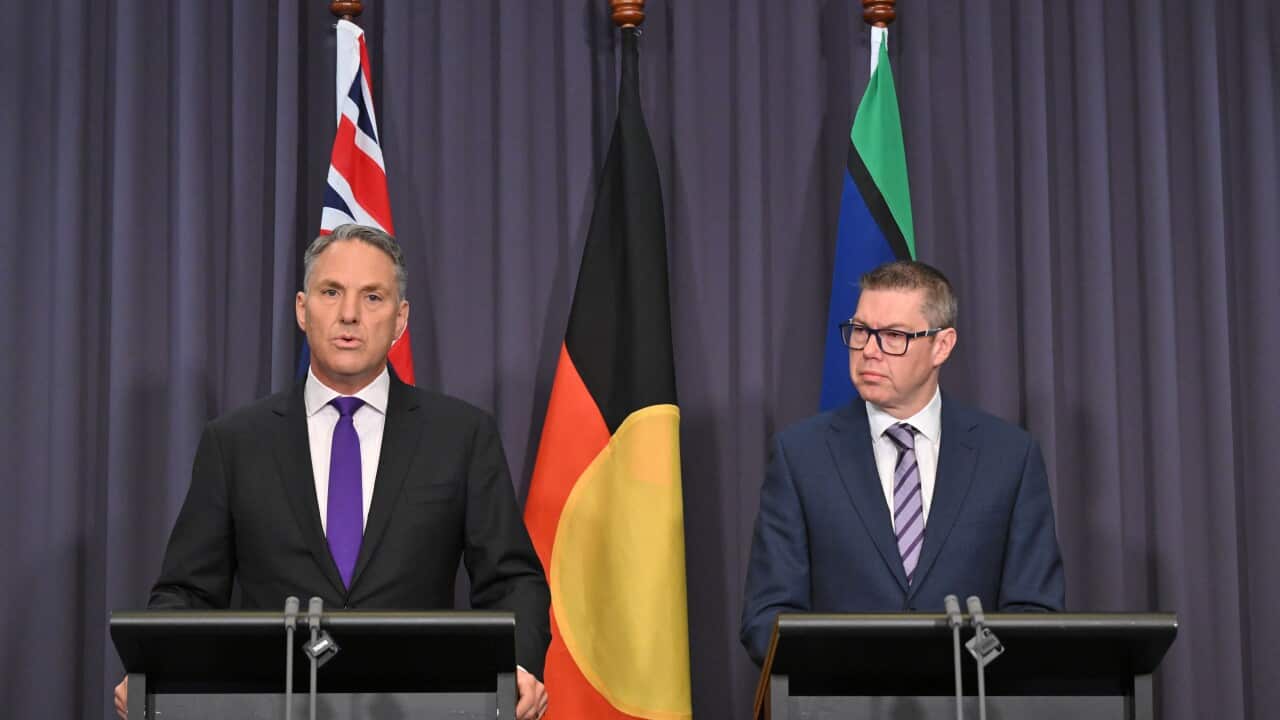 RICHARD MARLES FRIGATES PRESSER