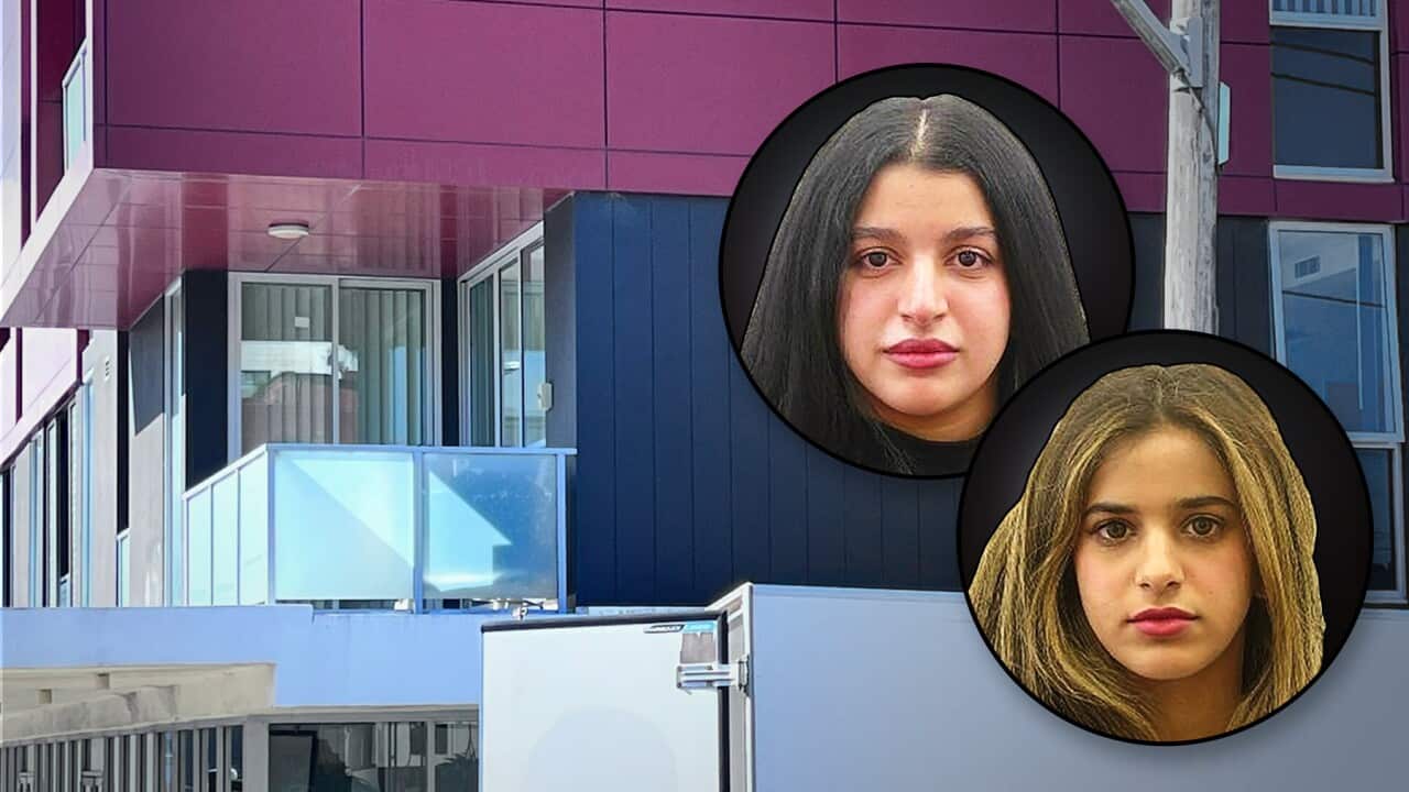 GFX Saudi Sisters HEADER 2.jpg