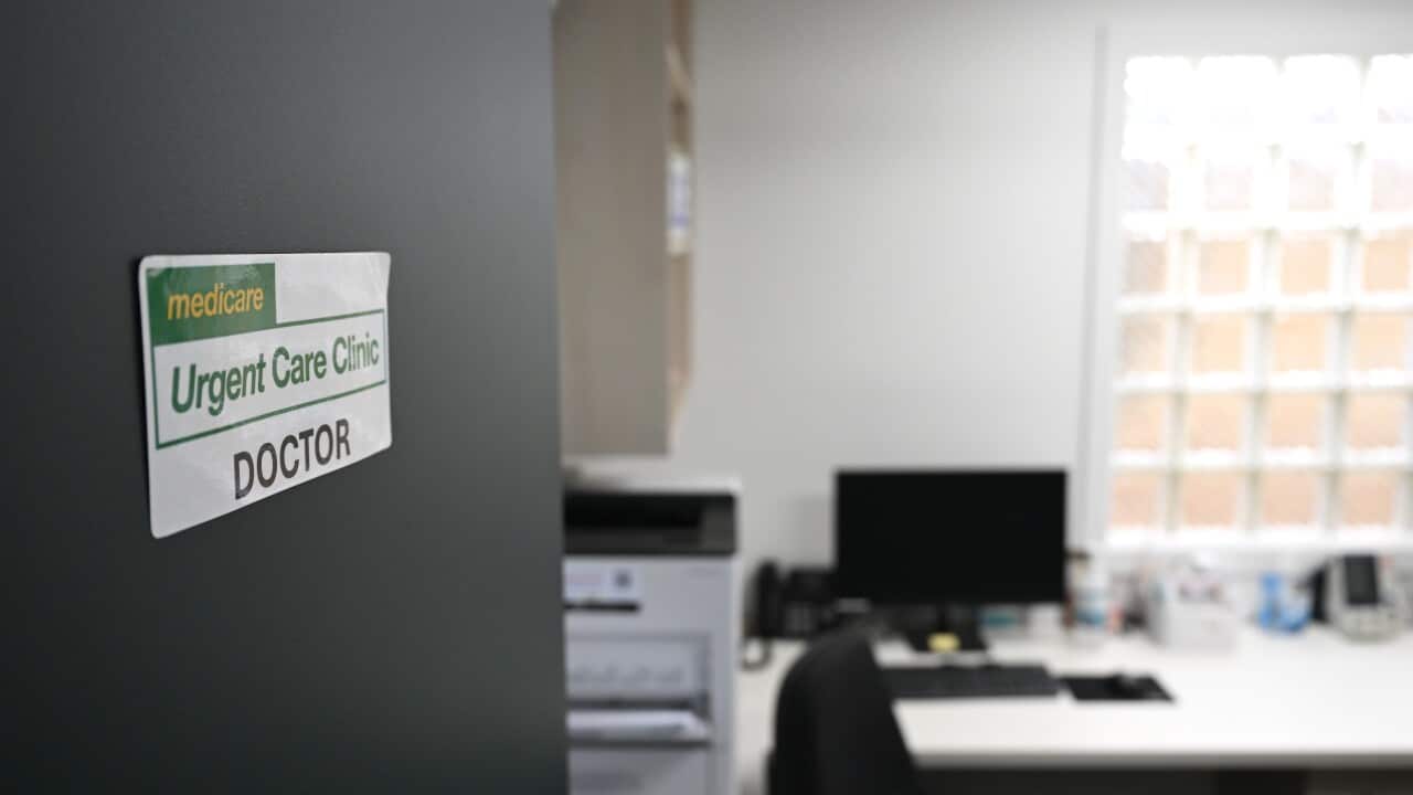 URGENT CARE CLINIC STOCK