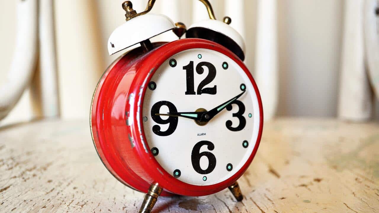 daylight saving, dst, fall back, +1 hr