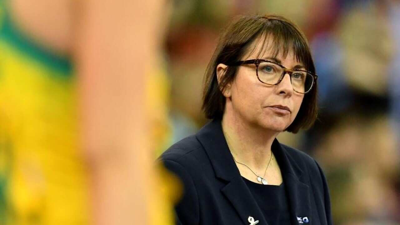 NETBALL DIAMONDS SILVER FERNS