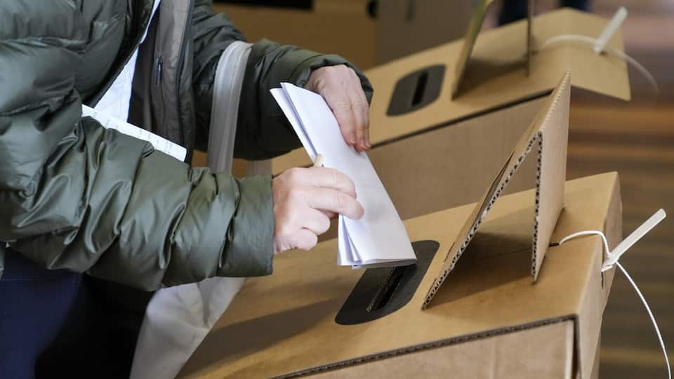 Australia has one of the biggest ballot papers in the world. Here's why ...
