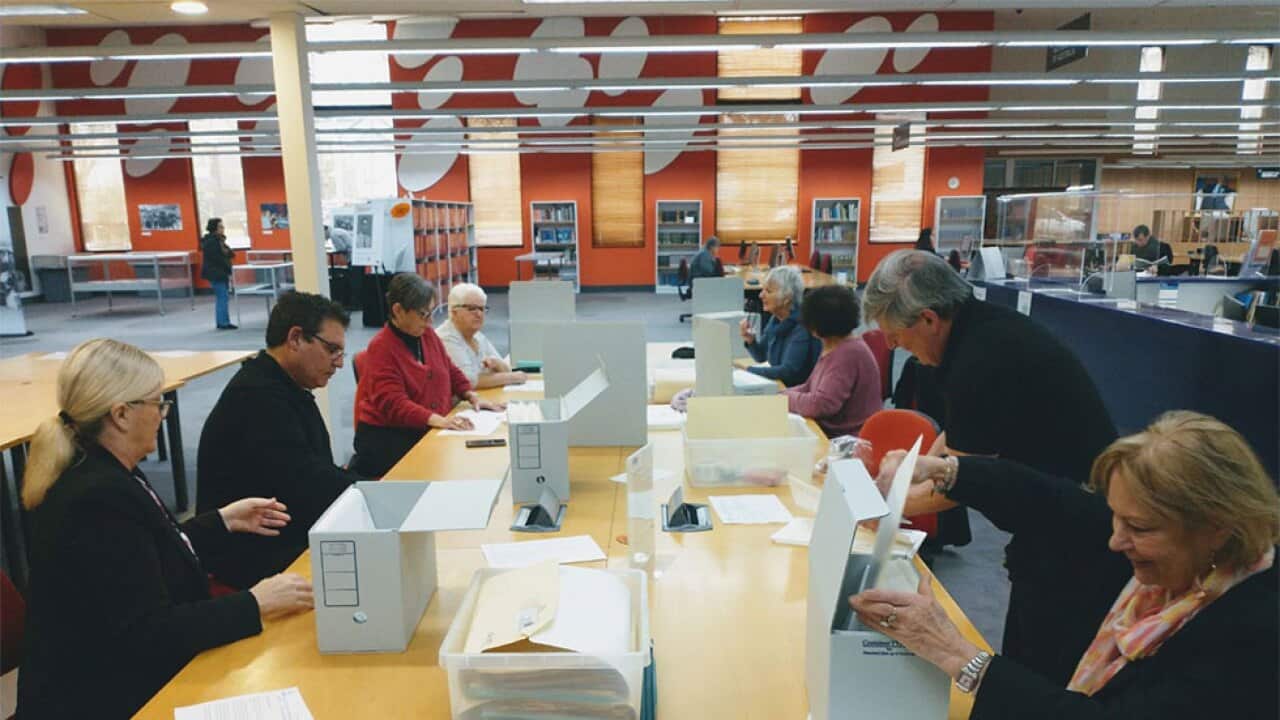 Blog-Gallery-Maltese volunteers-North-Melb-Vic-Archives-Centre.jpg
