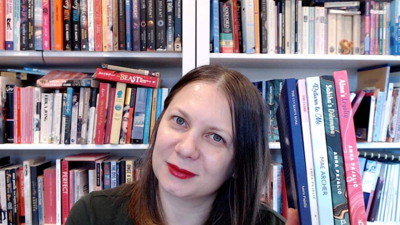 Amra Pajalić, književnica i izdavač.jpg