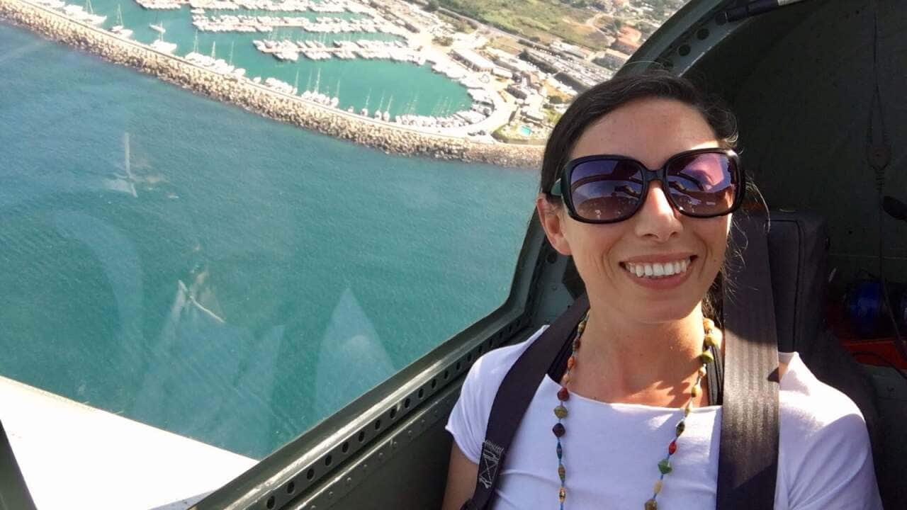 Sarah Di Giglio in volo sopra Civitavecchia.