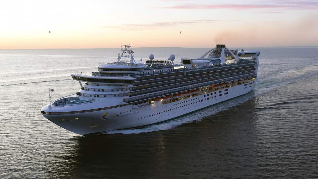cruise ship 