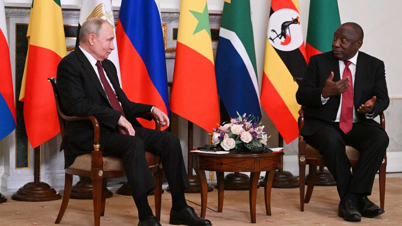 Russia: Presidents of Russia and South Africa meet in St Petersburg