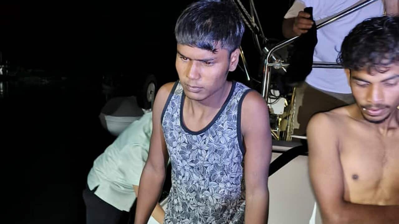 Hundreds missing after boat carrying Rohingya migrants sinks off Malaysian coast Hundreds missing after boat carrying Rohingya migrants sinks off Malaysian coast