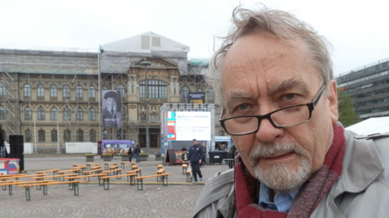 Timo Ateneumin edessä