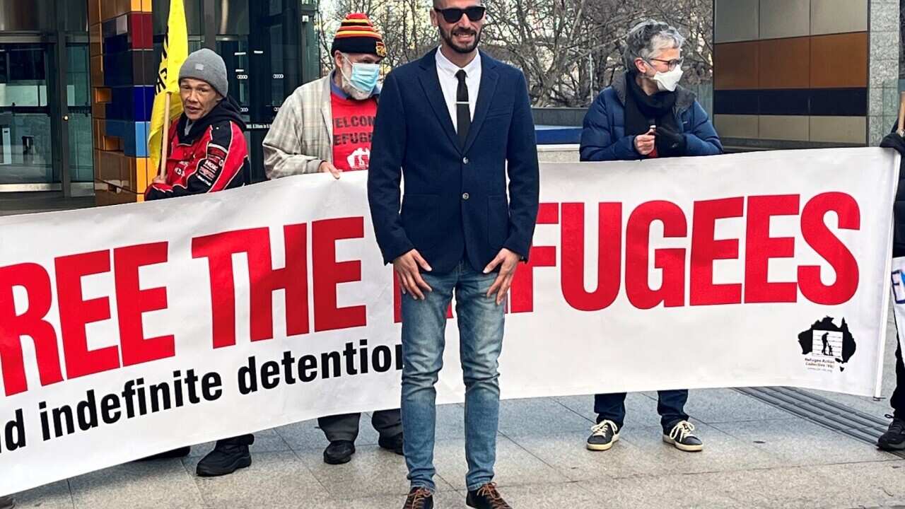 Mostafa Azimitabar, Kurdish, Kranian Refugee