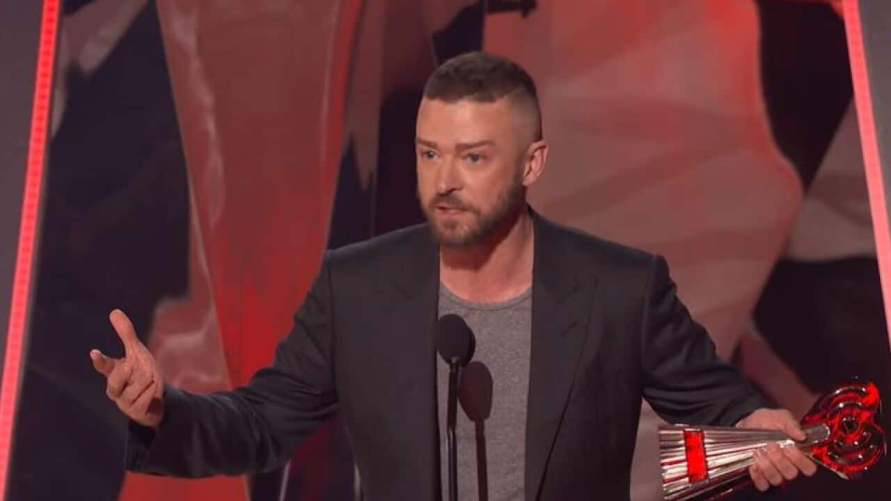 Justin Timberlake supports LGBT+ community in acceptance speech