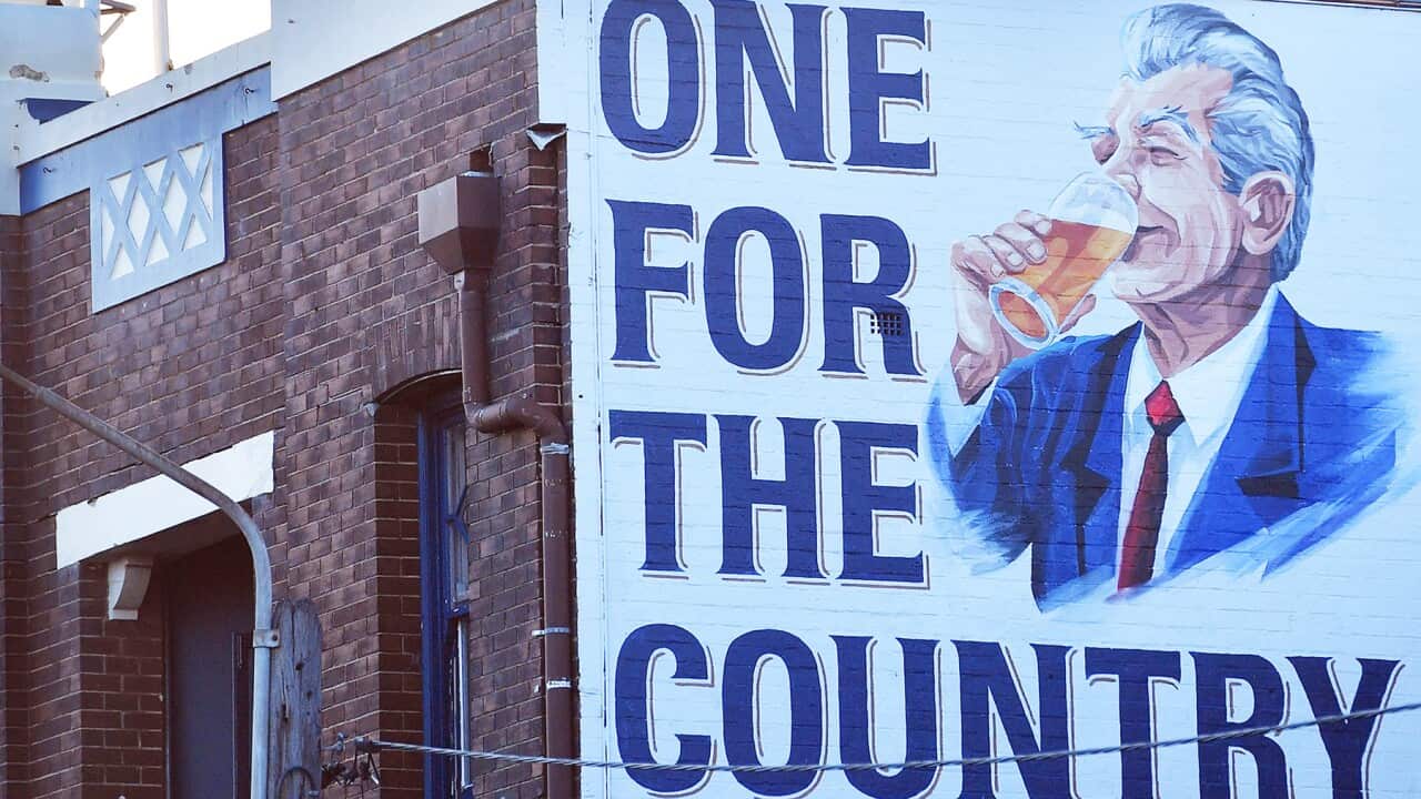 A mural depicting Australia's former prime minister Bob Hawk