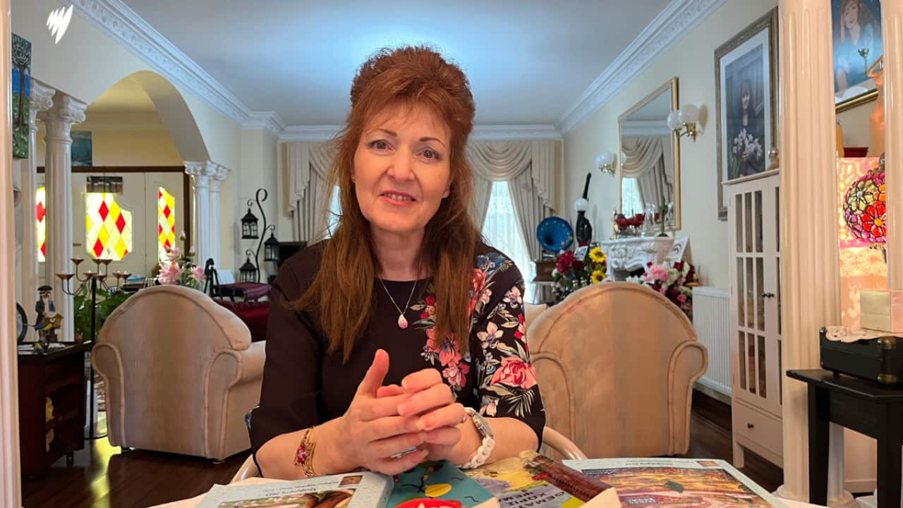 H Ανδριάνα Καραμήτρου στην κατοικία της, Μελβούρνη, Μάρτιος 2025