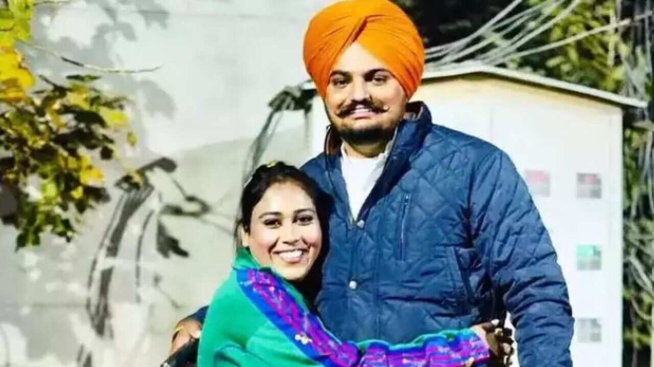 SIDHU MUSEWALA AND AFSANA.jpg