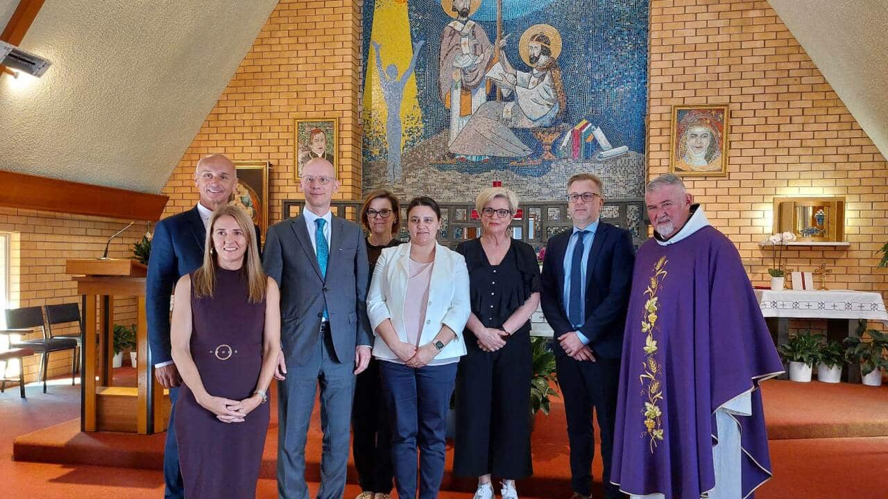 Visok obisk v Kewu