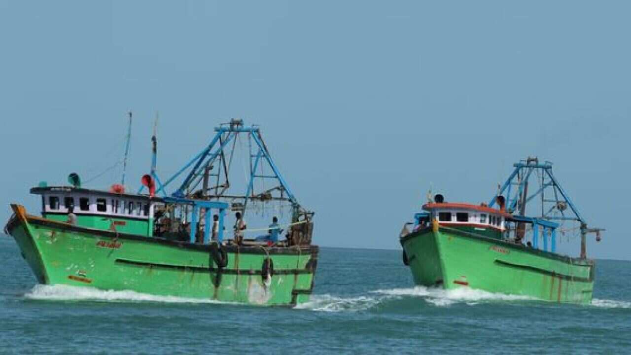Indian fishing boats arriving Sri Lanka