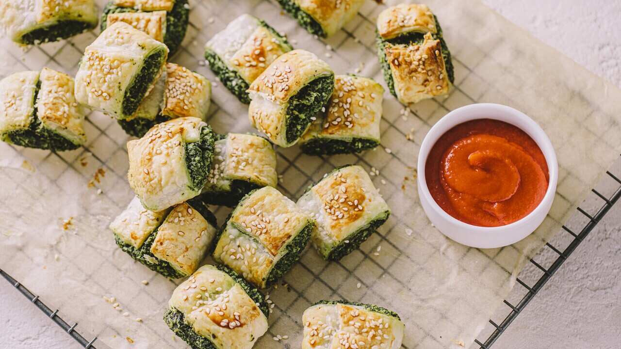 Vegan spinach and feta rolls
