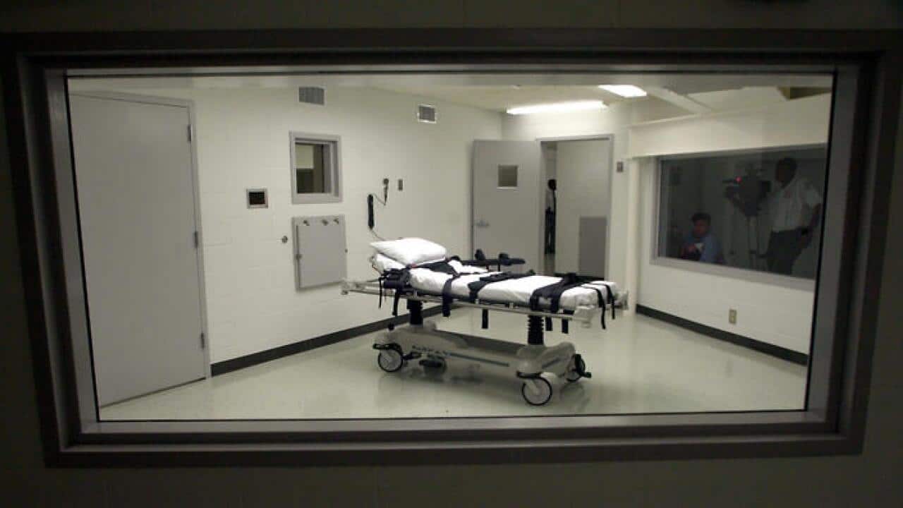 A file image of Alabama's lethal injection chamber at Holman Correctional Facility in Atmore, Ala. in 2002. (AAP)
