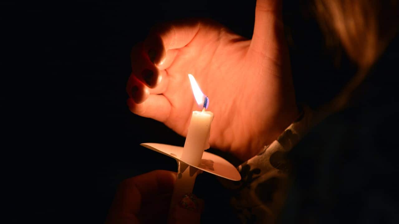 candle_131105_getty.JPG