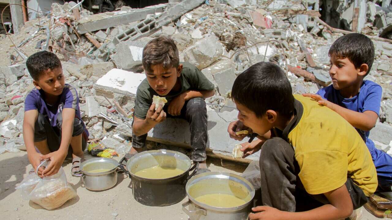 People Get Food Relief In Jabalia Refugee Camp - Gaza