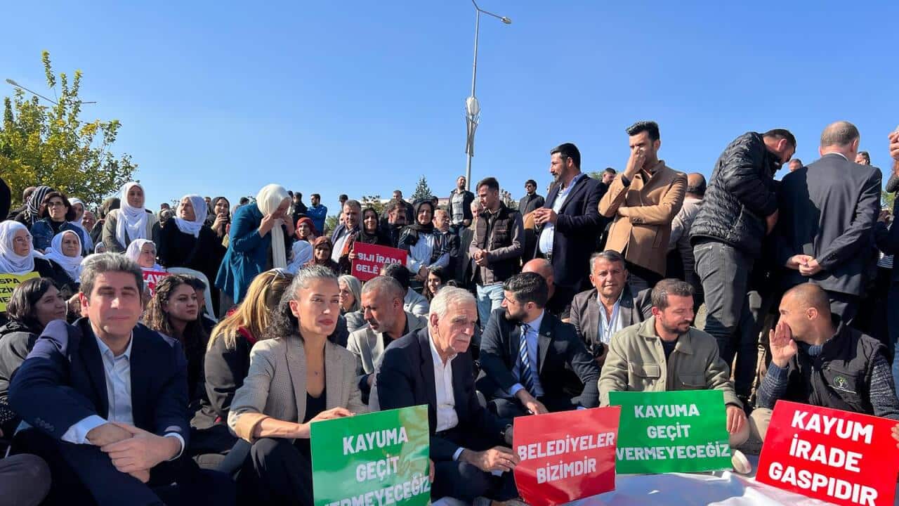 Protest of appointing trustees in kurdish cities.jpeg