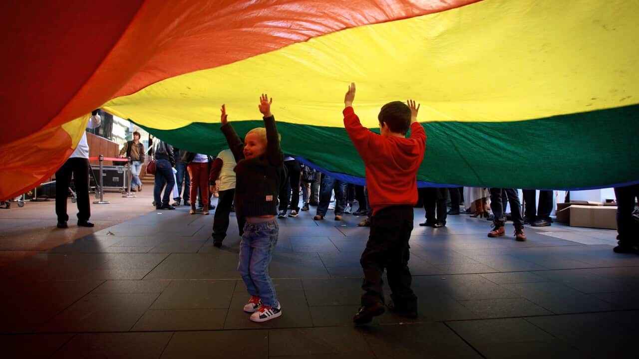 gay_marriage_generic_aap.jpg