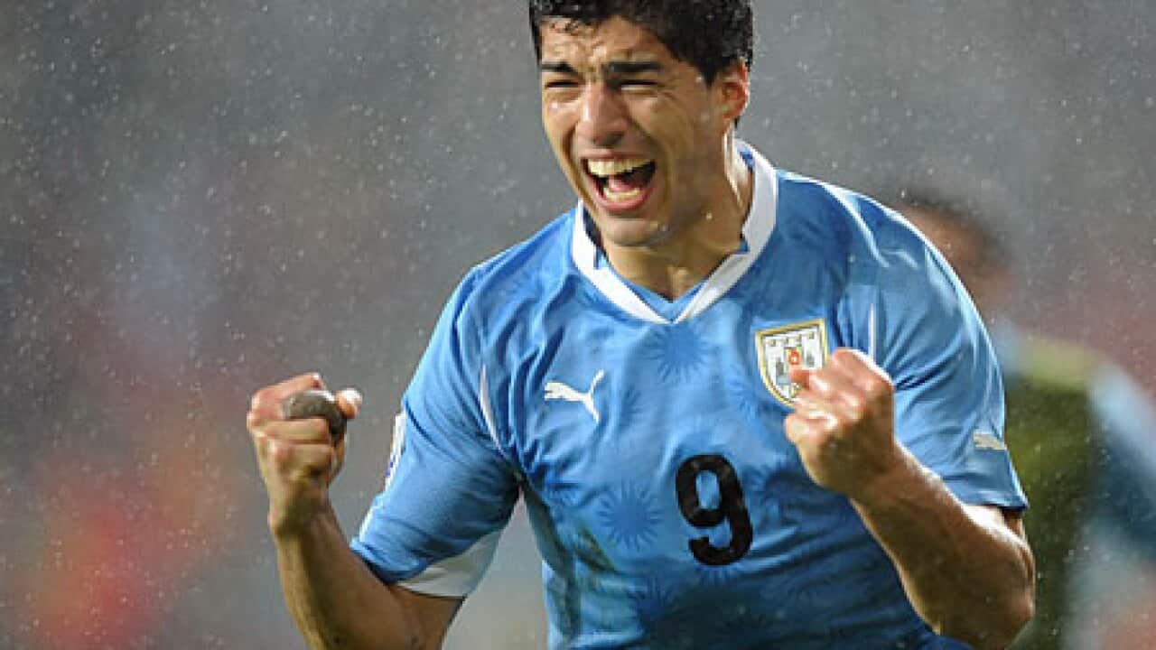 worldcup_uruguay_suarez_100627_B_getty_833635413