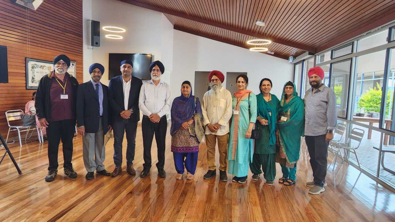 Gurmesh Singh MP at SYA's summer camp in Sydney