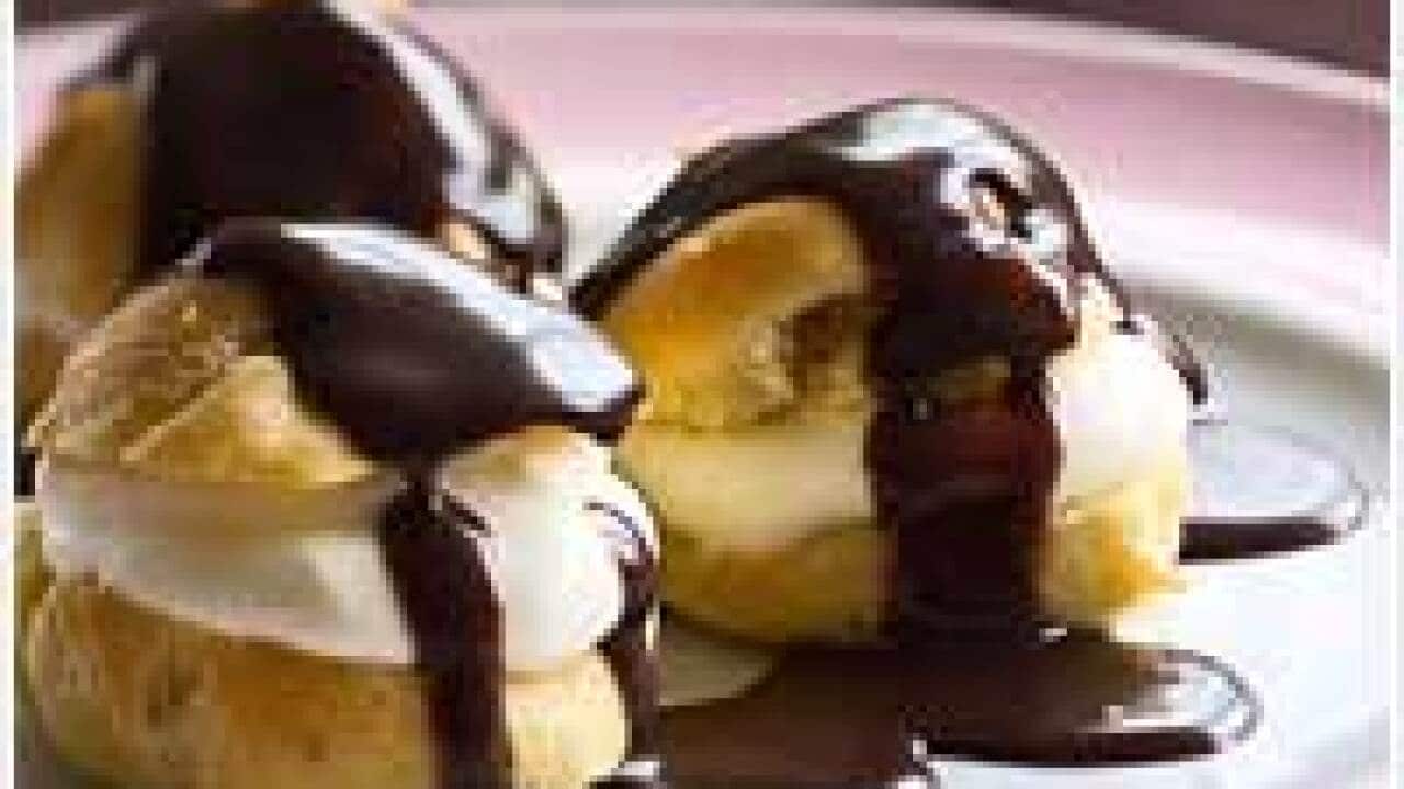 Chocolate profiteroles