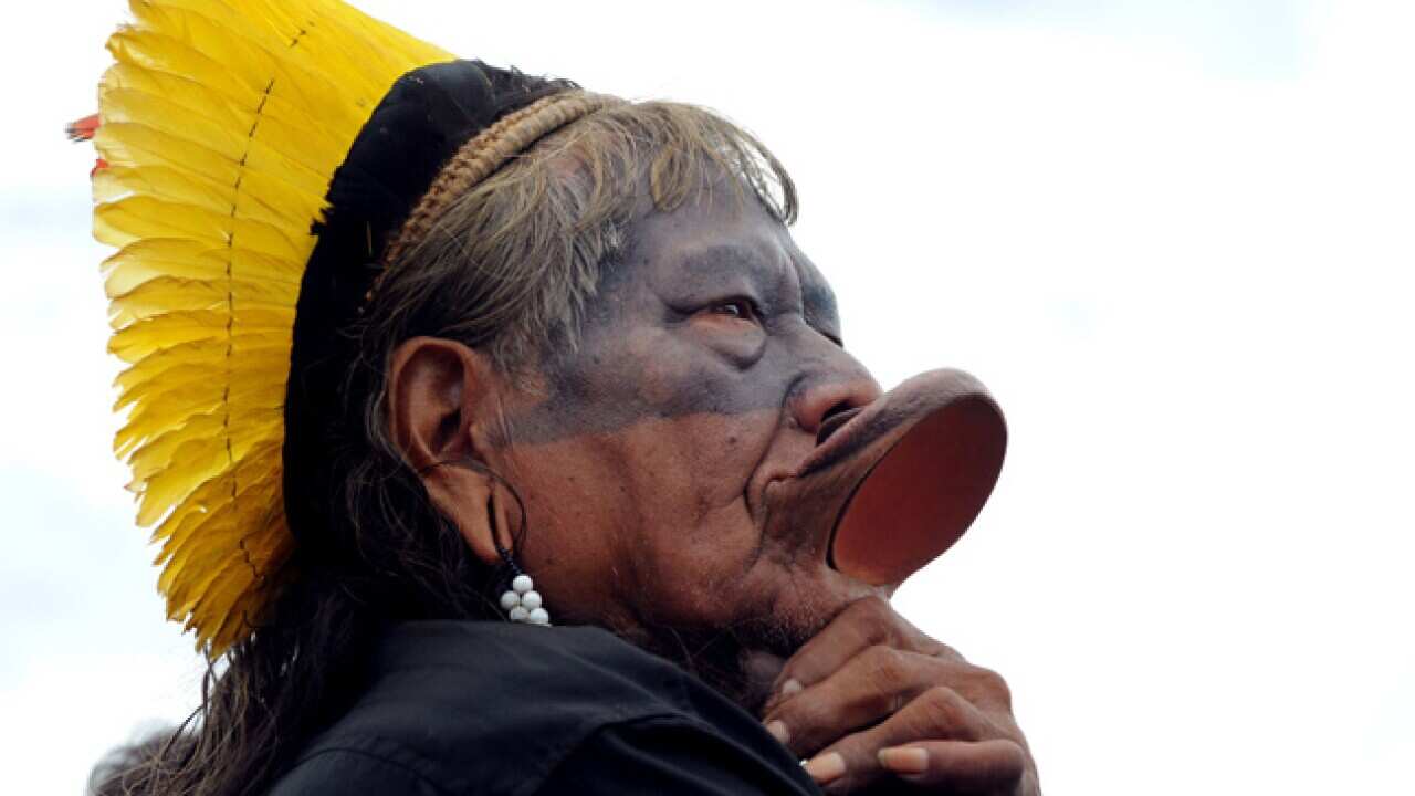 raoni_brasilia_b_110209_afp_922392112