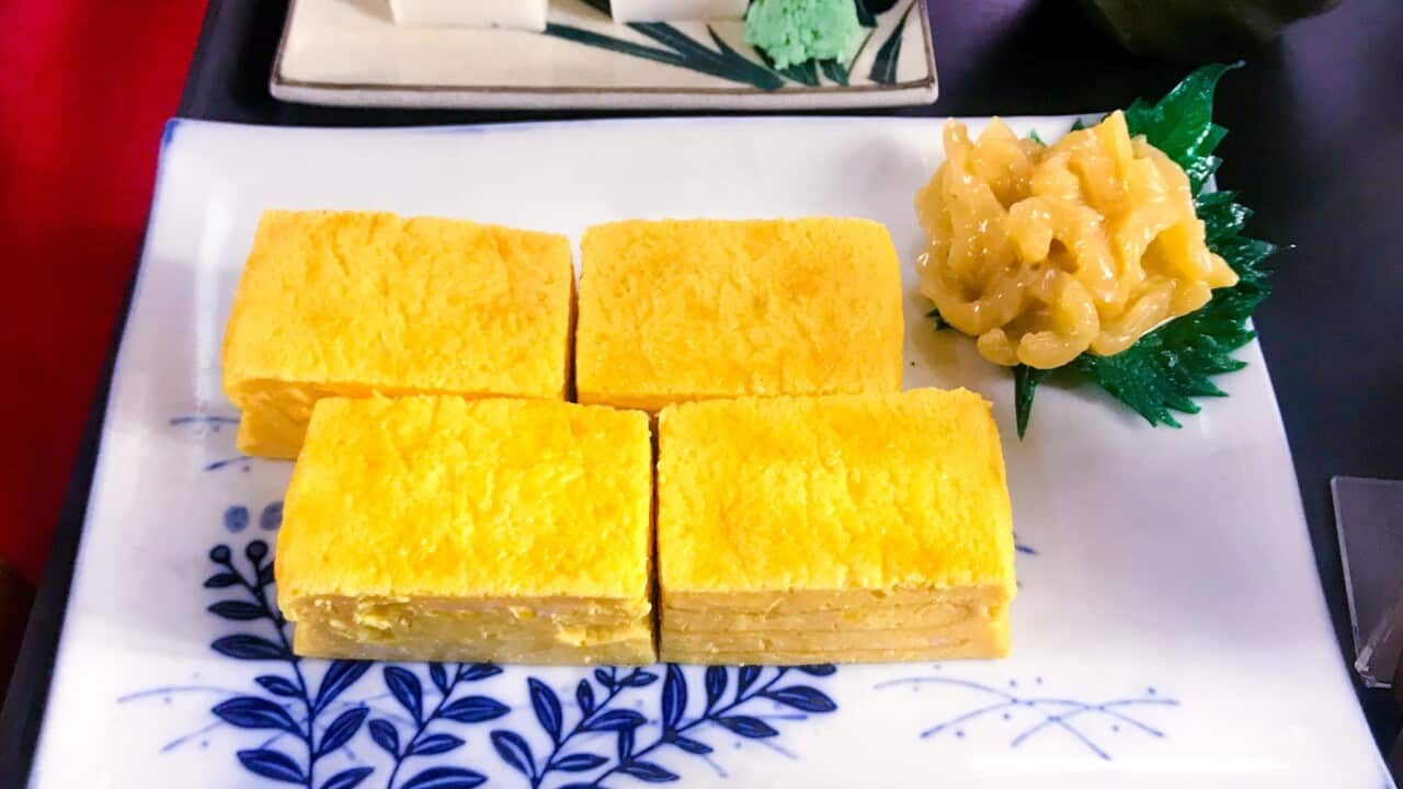 一層層的蛋做成的玉子燒令人垂涎欲滴。