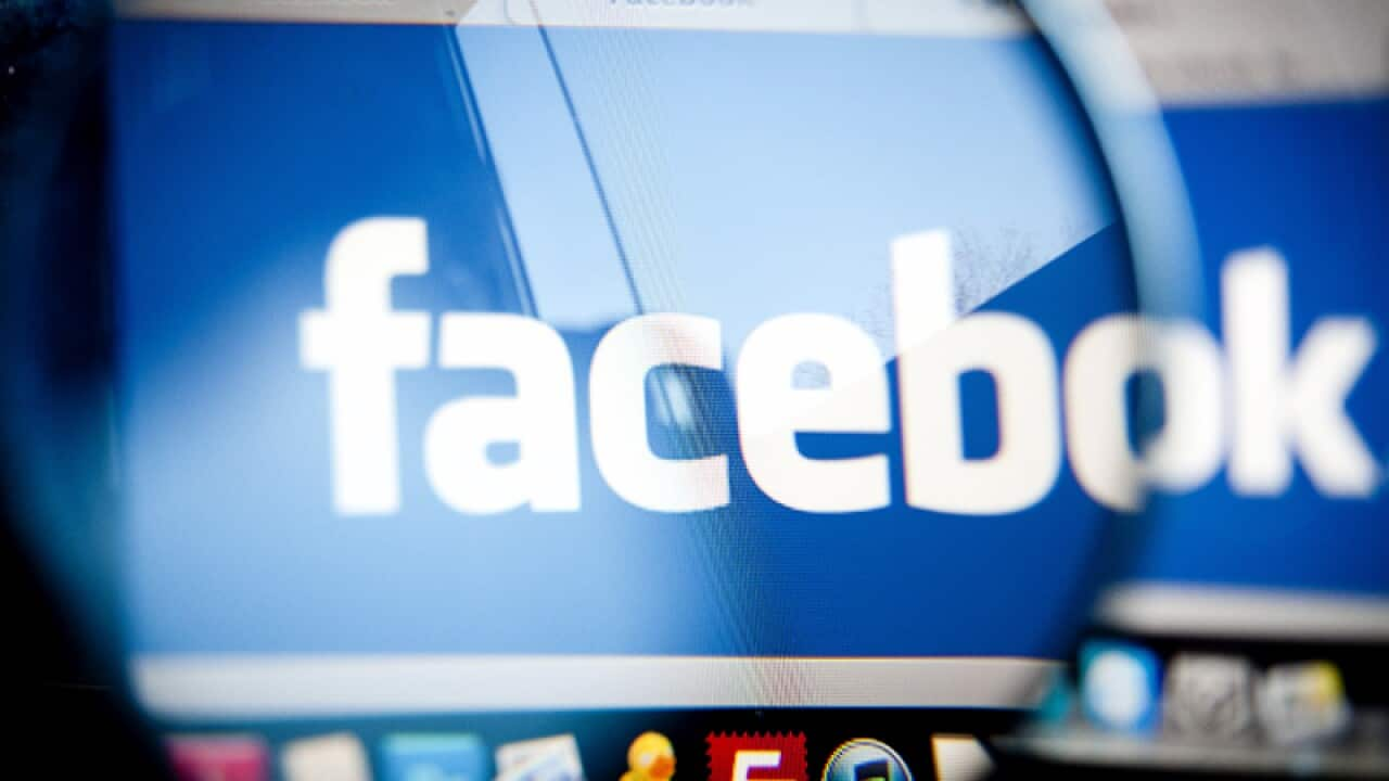 How to Jump to a Year on Facebook: Mobile and Desktop