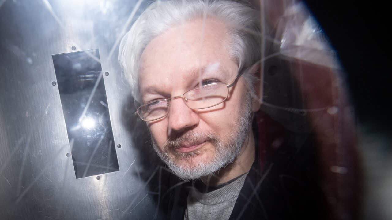The US has renewed a bid to extradite Australian WikiLeaks founder Julian Assange from the UK